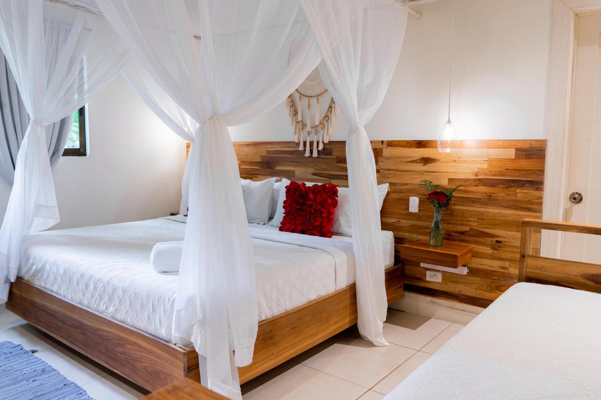 Banana Beach Bungalows Playa Santa Teresa (Puntarenas) Exterior foto